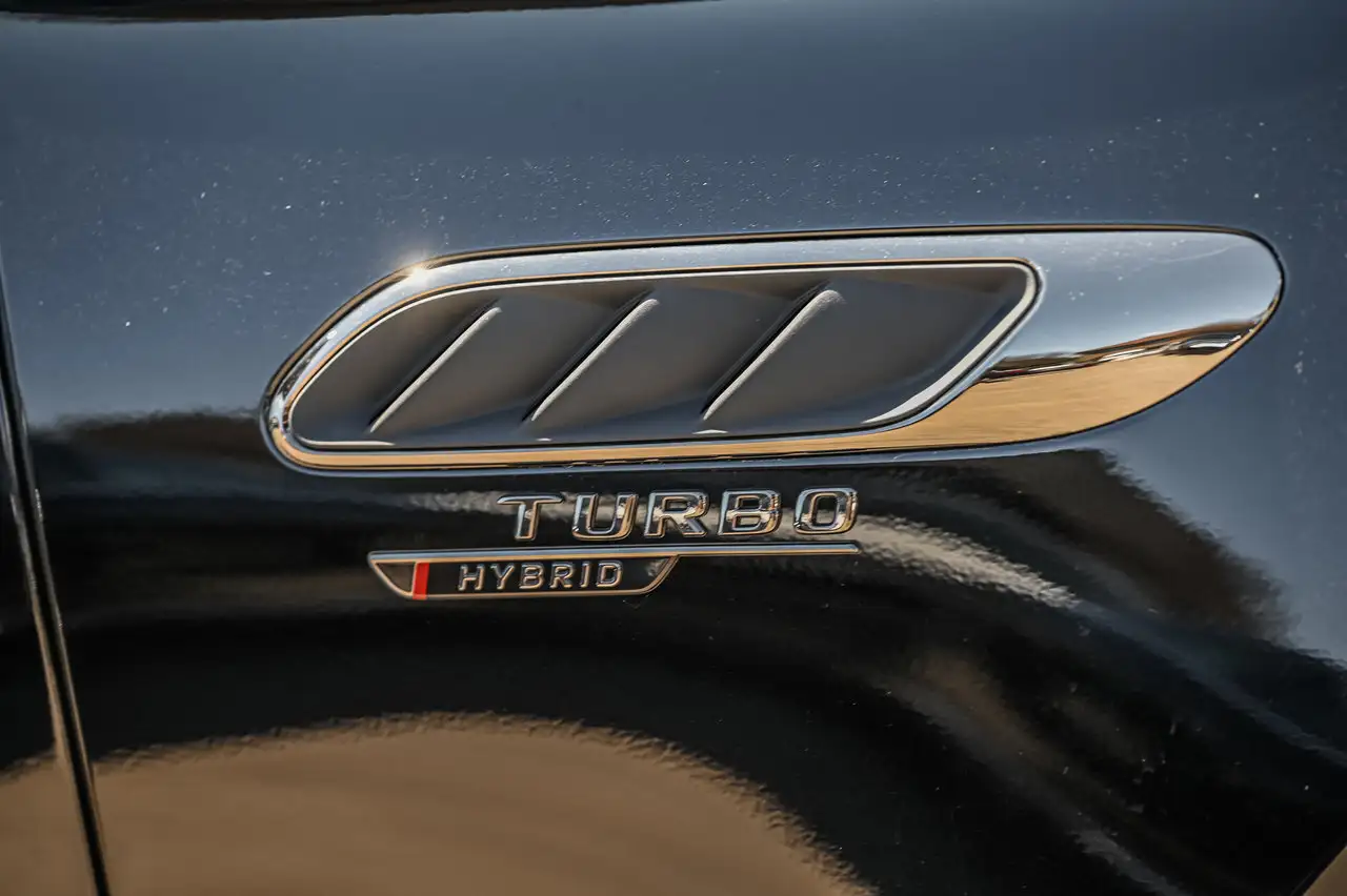 Mercedes-Benz E-Class fotografie Mercedes-Benz E-Class