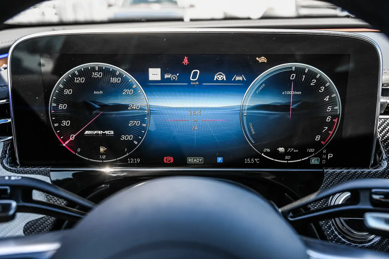 Mercedes-Benz E-Class fotografie Mercedes-Benz E-Class