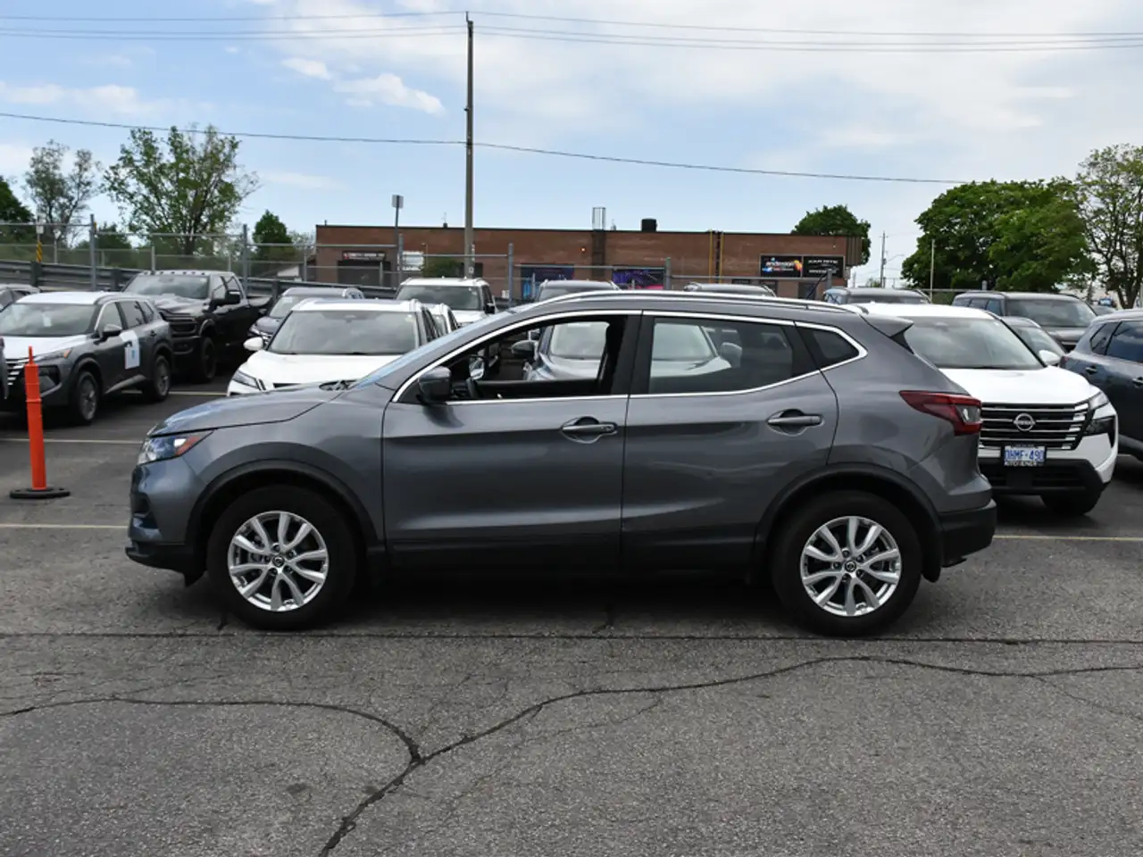 Nissan Qashqai снимка Nissan Qashqai