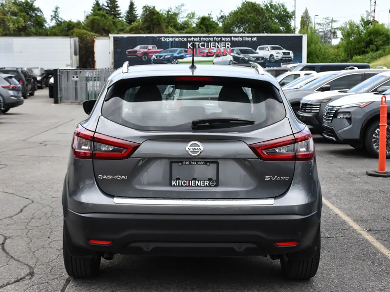 Nissan Qashqai снимка Nissan Qashqai