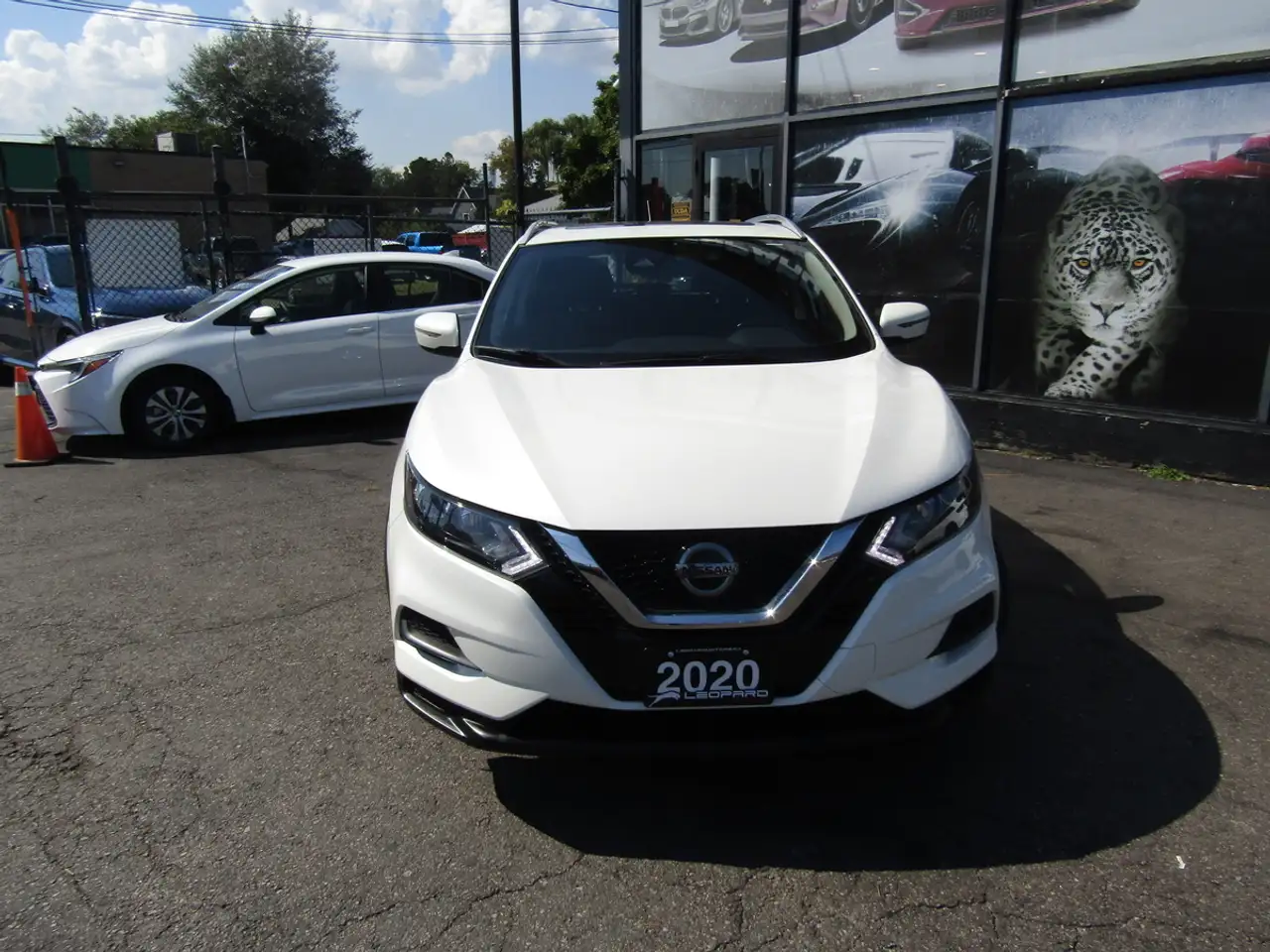 Nissan Qashqai снимка Nissan Qashqai