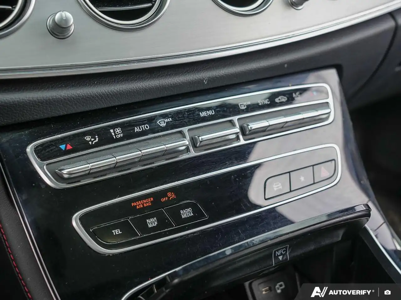 Mercedes-Benz E-Class fotografie Mercedes-Benz E-Class