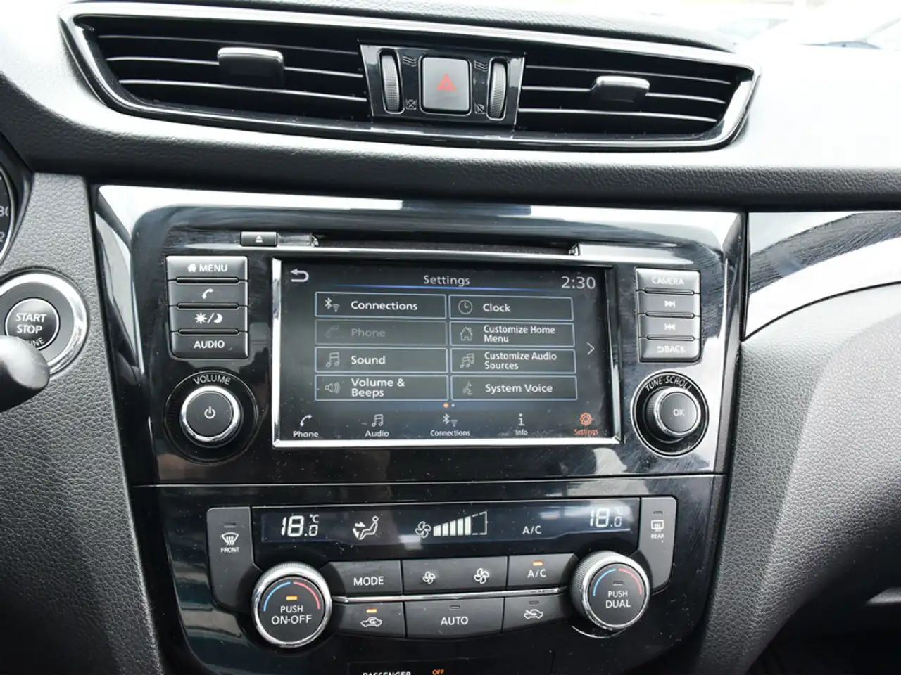 Nissan Qashqai снимка Nissan Qashqai