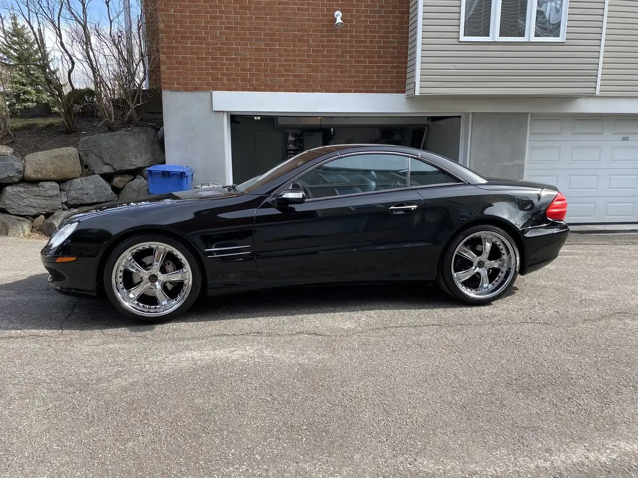 Mercedes-Benz SL снимка Mercedes-Benz SL
