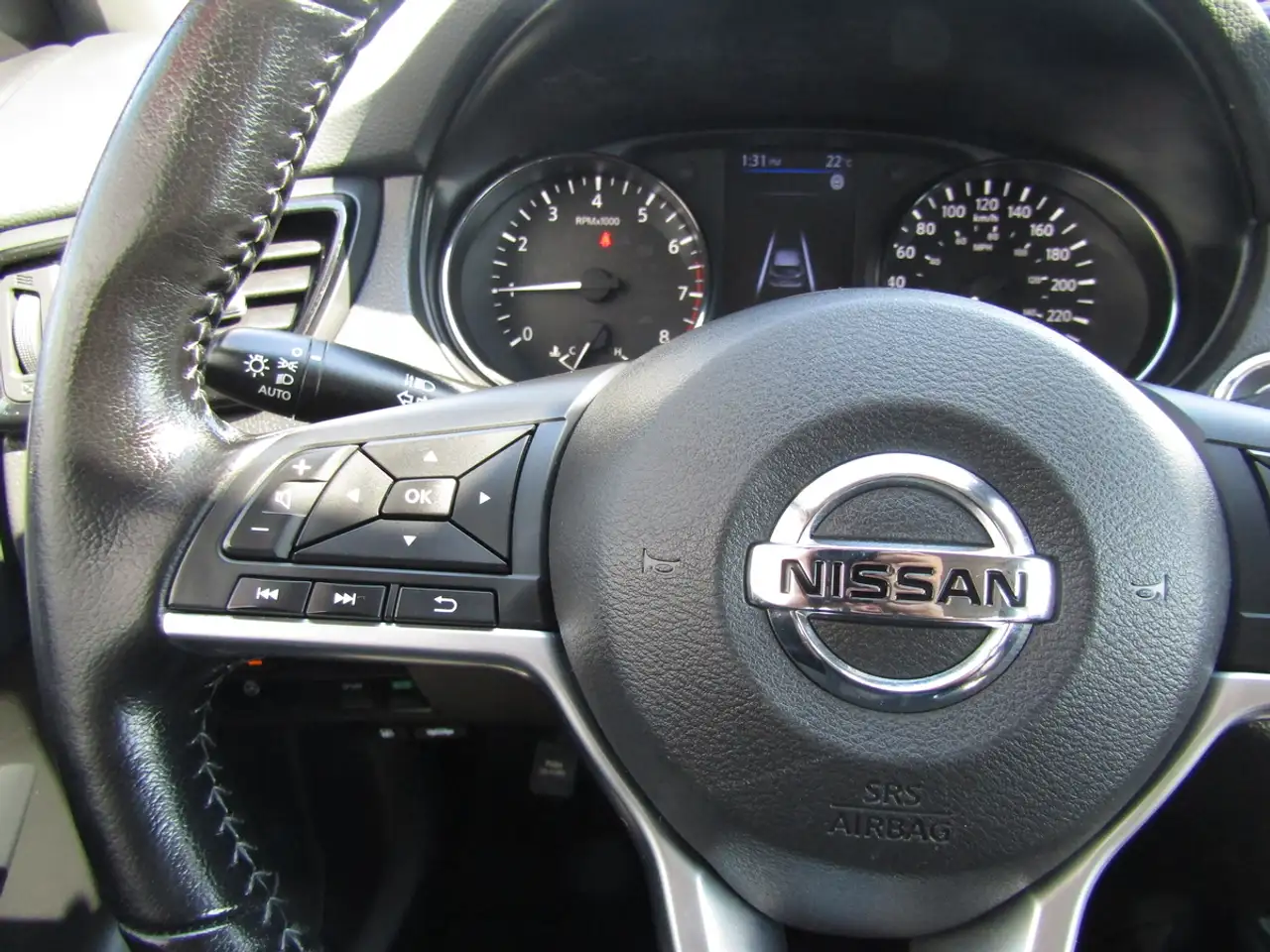 Nissan Qashqai снимка Nissan Qashqai
