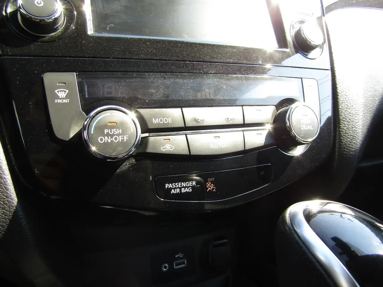 Nissan Qashqai снимка Nissan Qashqai