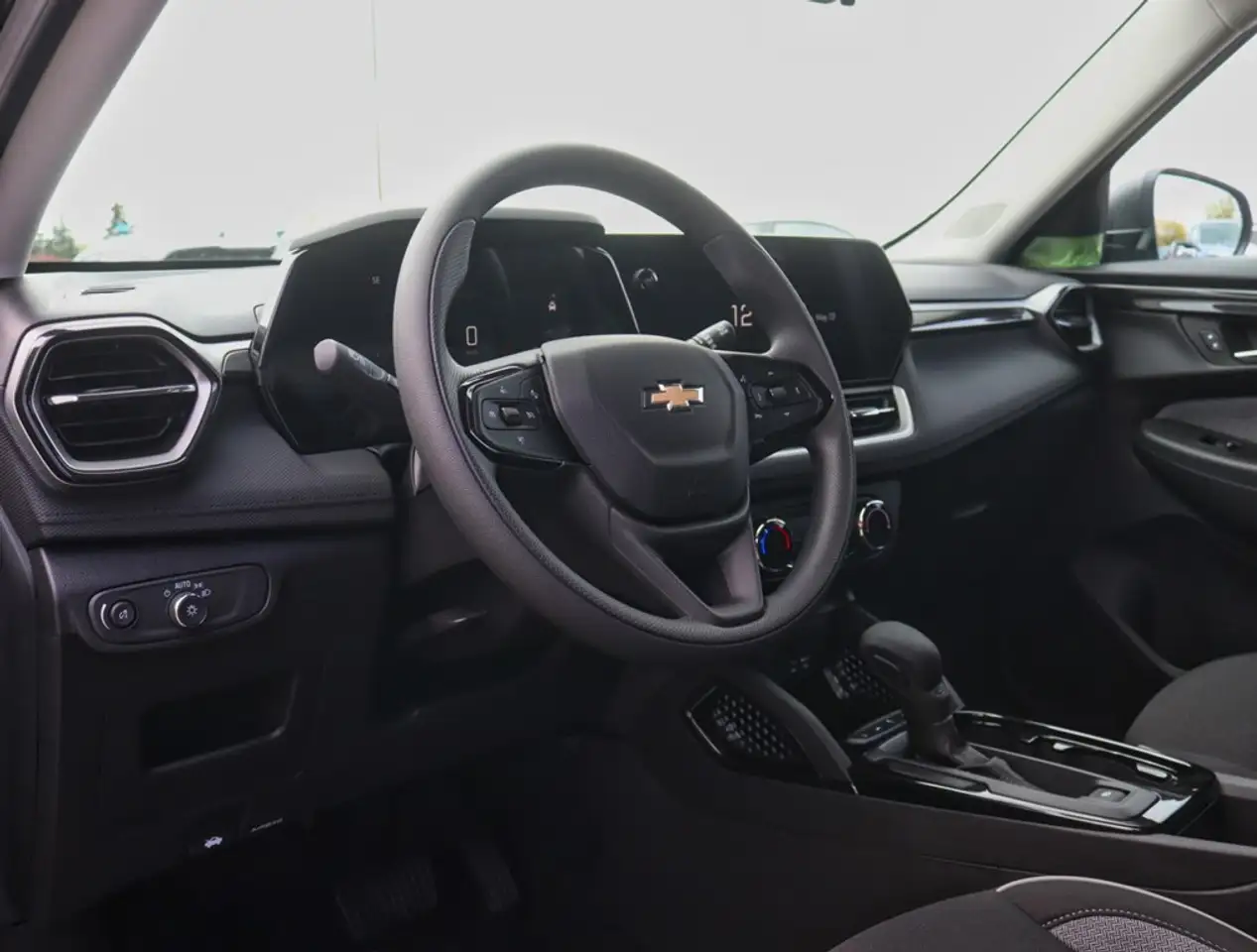 Chevrolet Trailblazer снимка Chevrolet Trailblazer