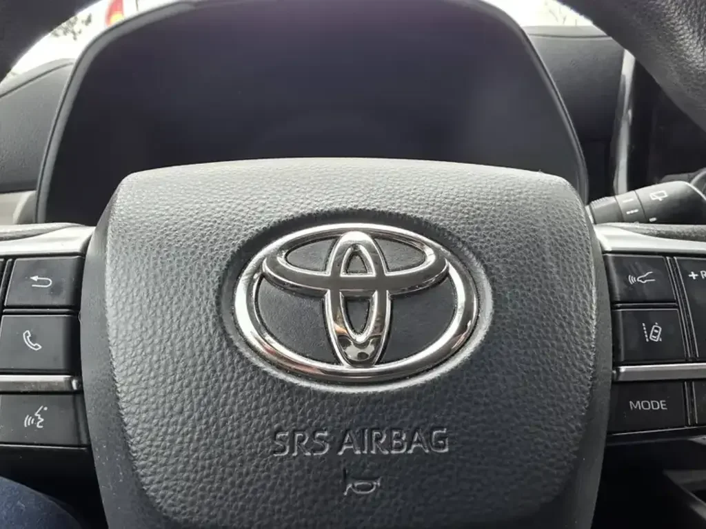 Toyota Highlander снимка Toyota Highlander