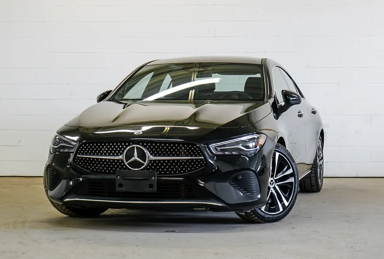 Mercedes-Benz CLA снимка Mercedes-Benz CLA