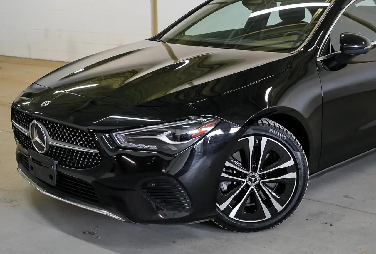 Mercedes-Benz CLA снимка Mercedes-Benz CLA