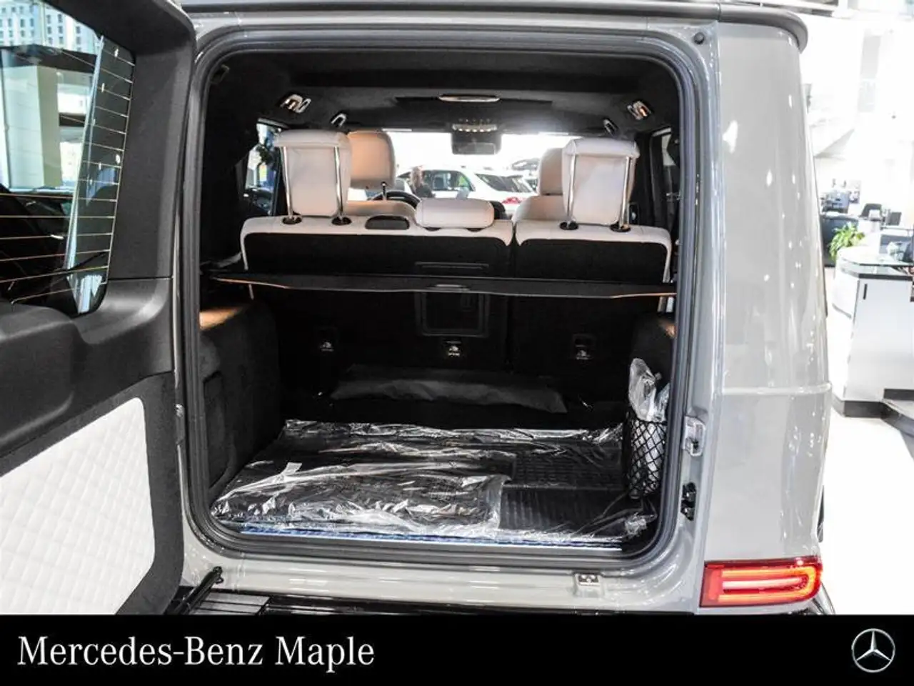 Mercedes-Benz G-Class снимка Mercedes-Benz G-Class