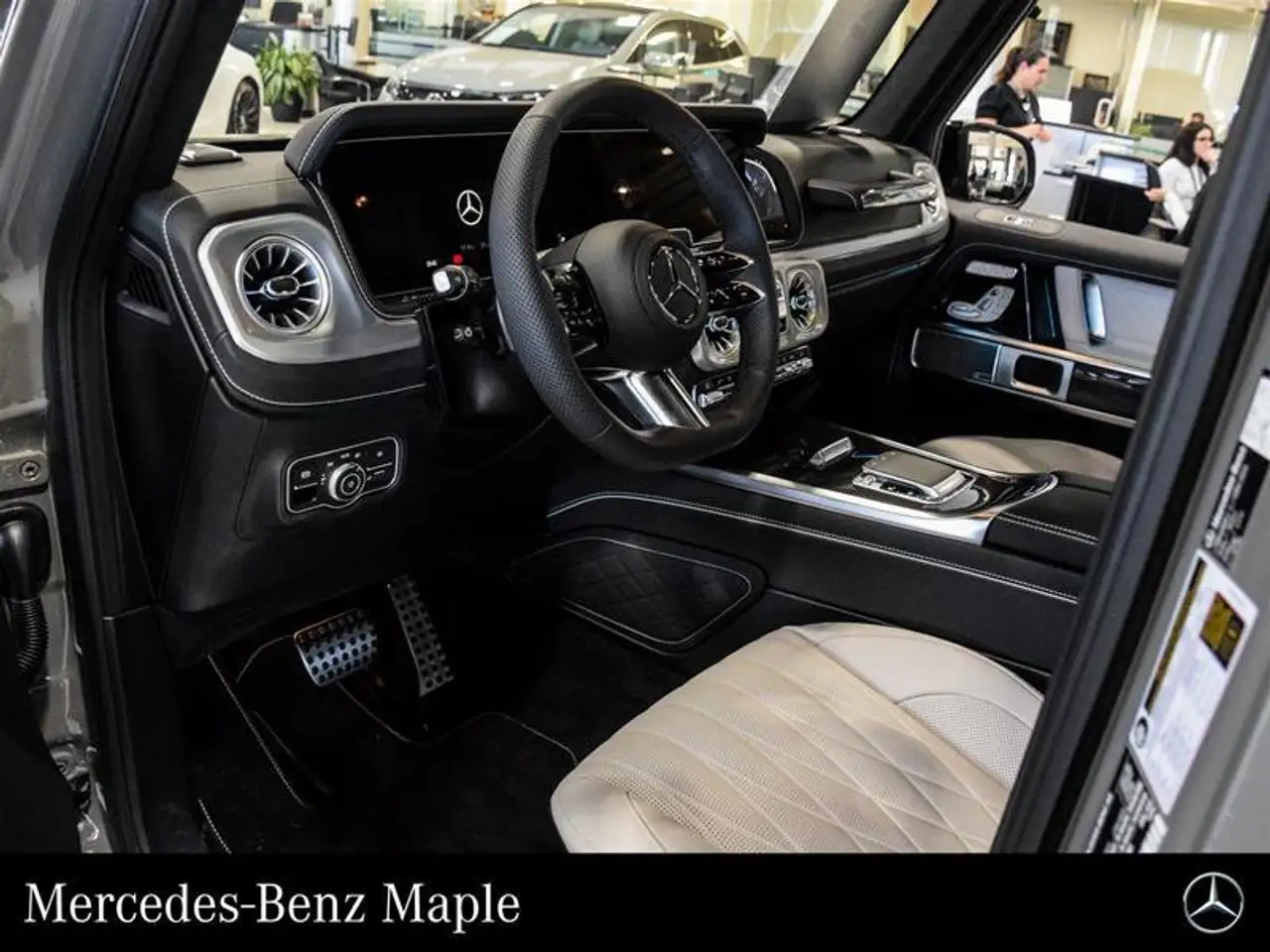 Mercedes-Benz G-Class снимка Mercedes-Benz G-Class