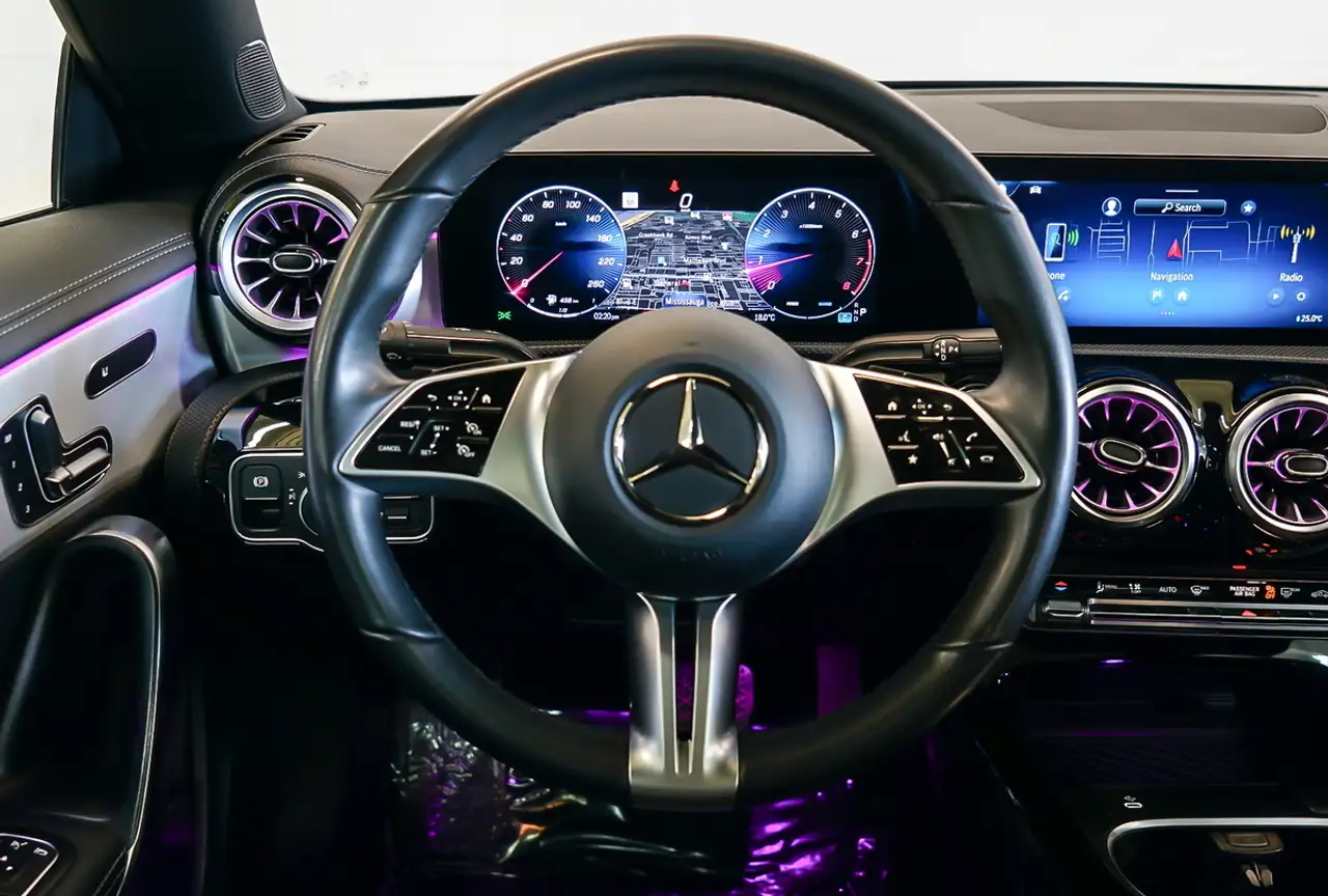 Mercedes-Benz CLA снимка Mercedes-Benz CLA
