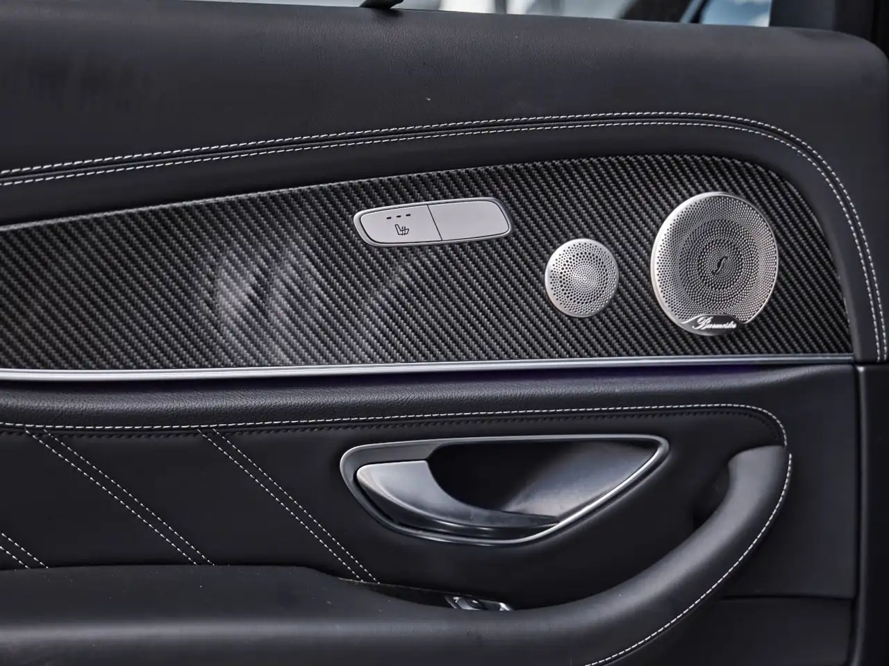 Mercedes-Benz E-Class fotografie Mercedes-Benz E-Class