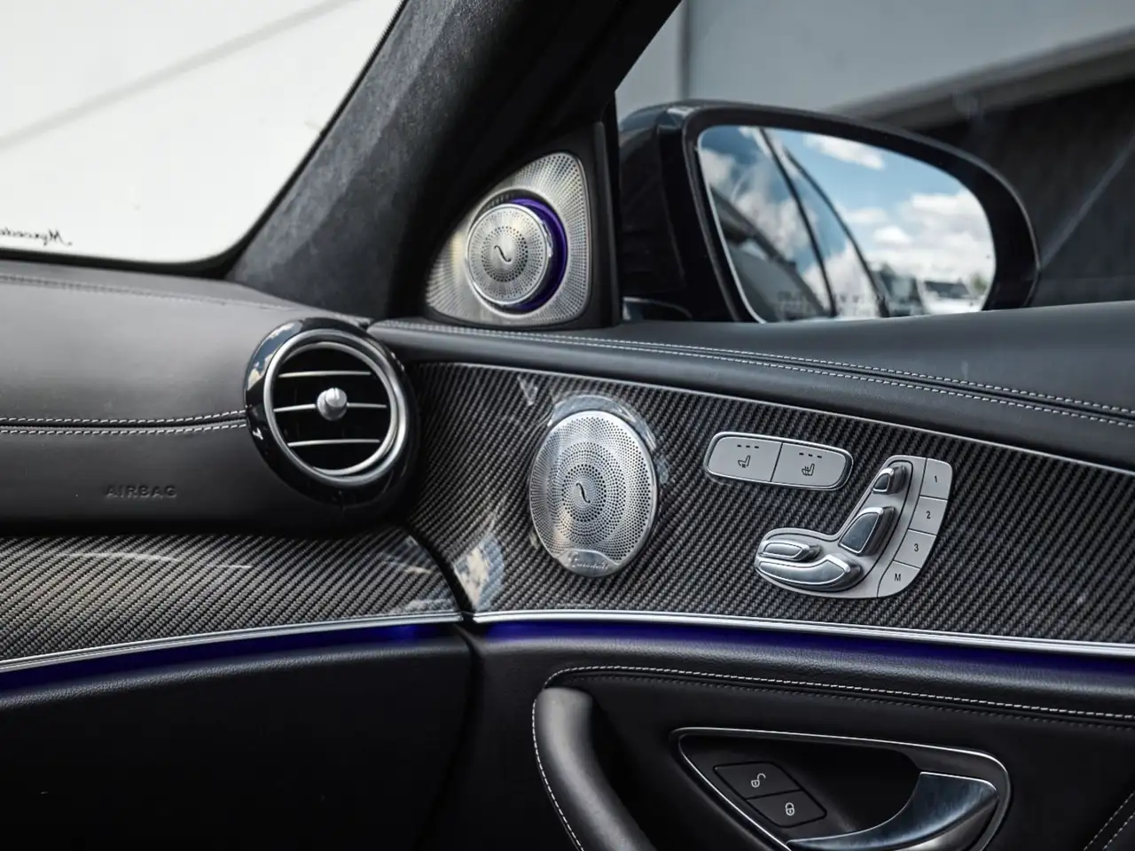 Mercedes-Benz E-Class fotografie Mercedes-Benz E-Class
