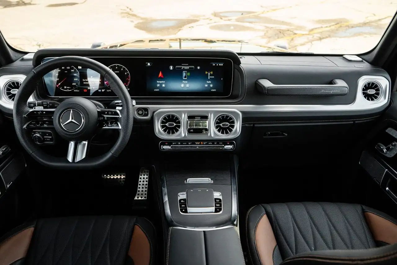 Mercedes-Benz G-Class снимка Mercedes-Benz G-Class