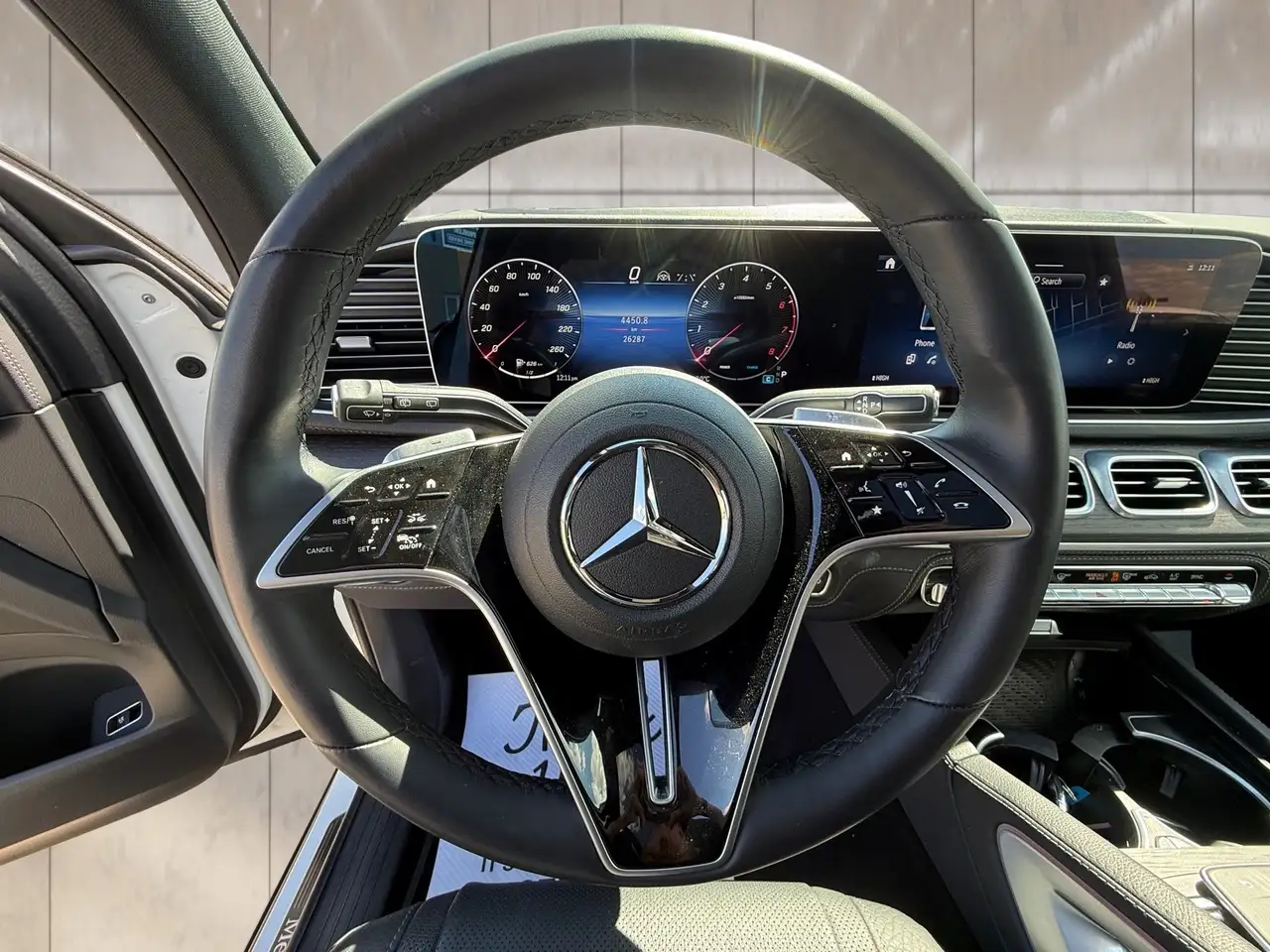 Mercedes-Benz GLS снимка Mercedes-Benz GLS