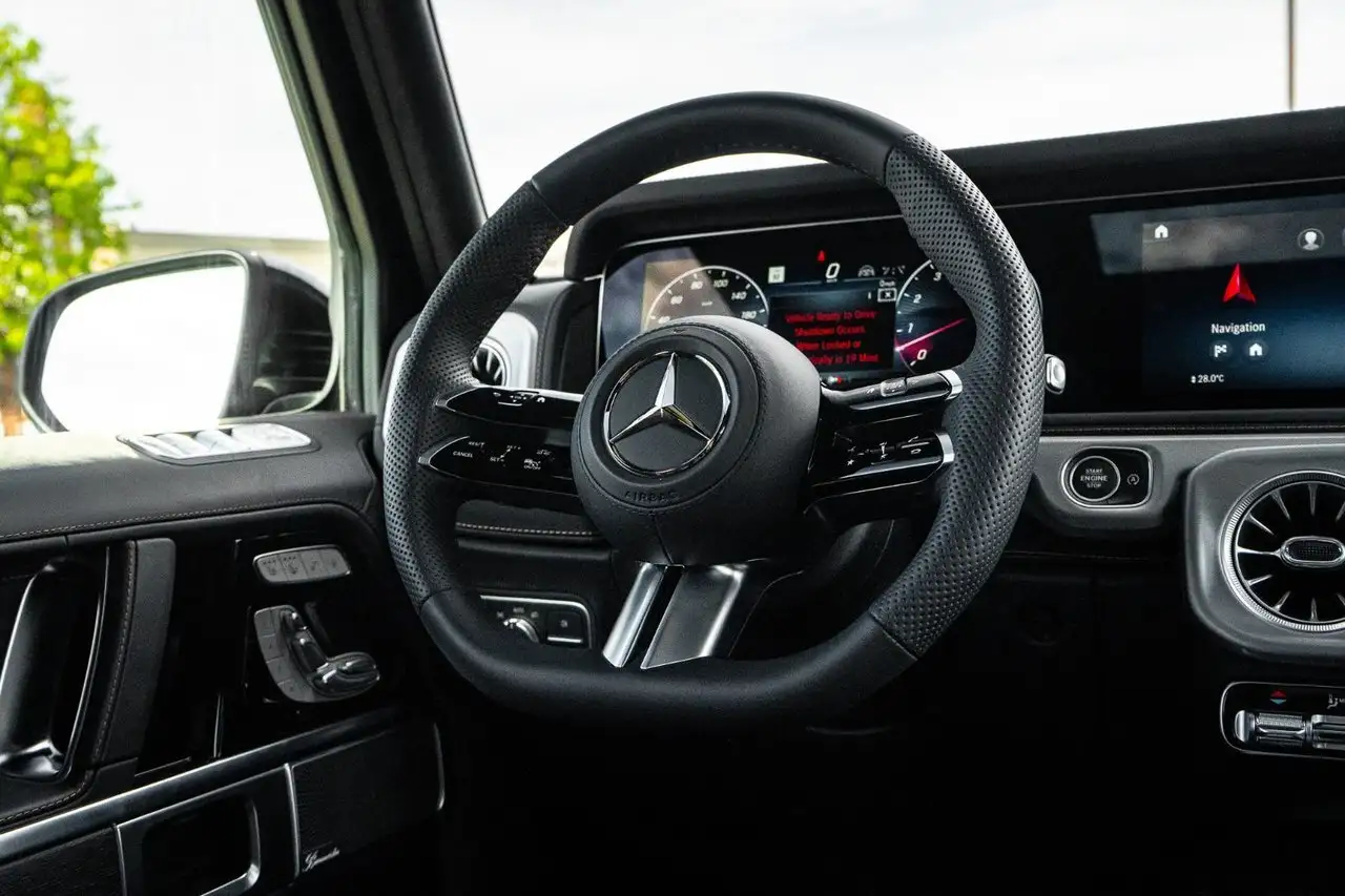 Mercedes-Benz G-Class снимка Mercedes-Benz G-Class