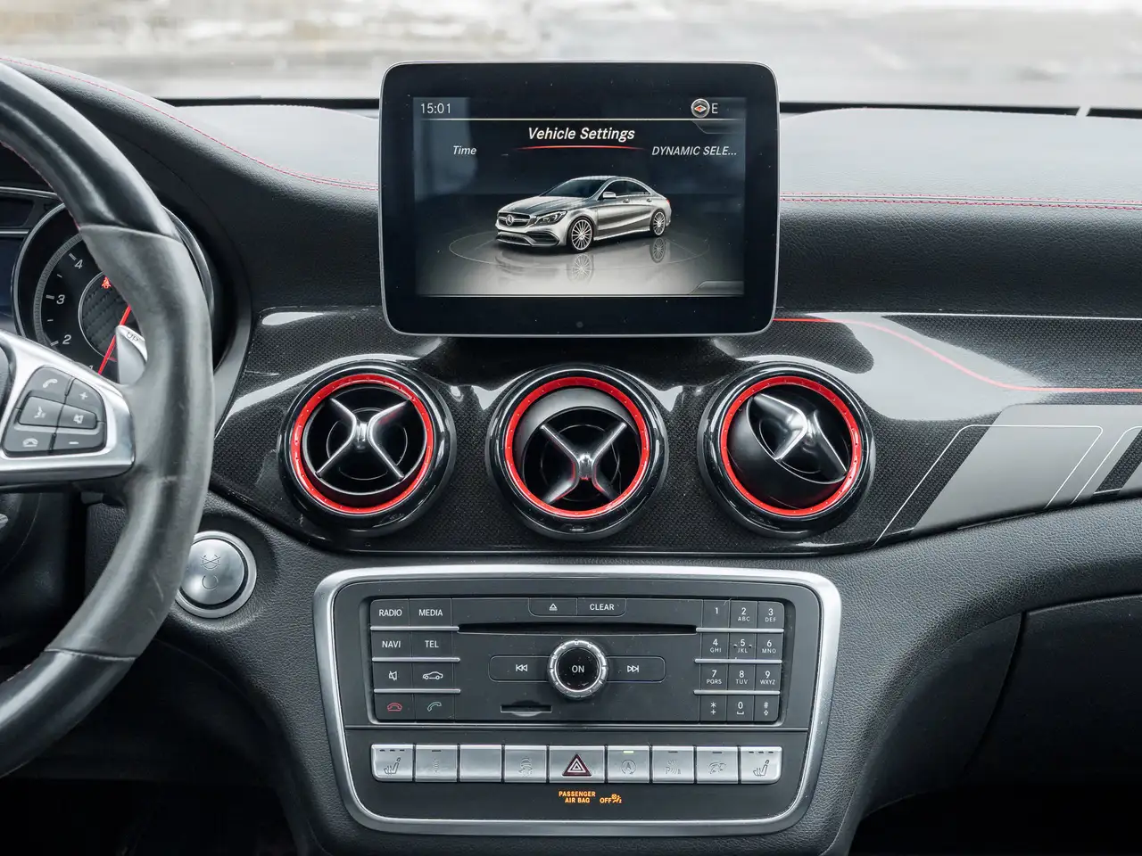 Mercedes-Benz CLA снимка Mercedes-Benz CLA