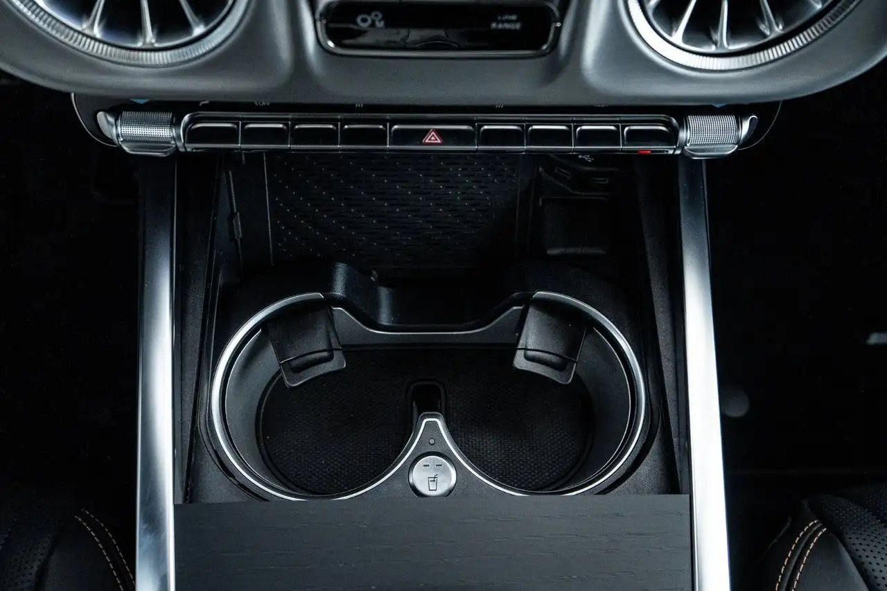 Mercedes-Benz G-Class снимка Mercedes-Benz G-Class