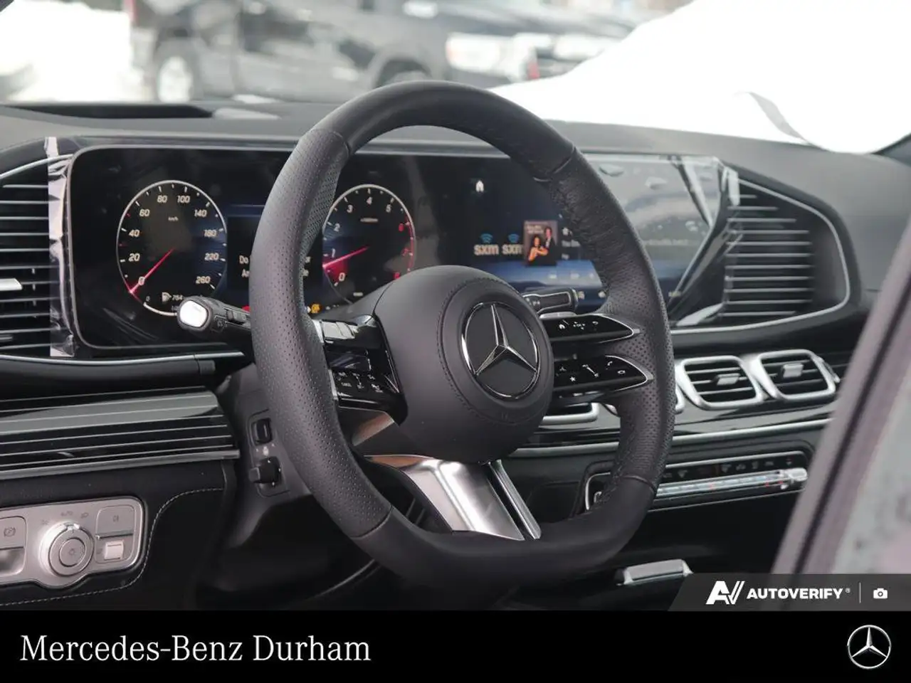 Mercedes-Benz GLS снимка Mercedes-Benz GLS