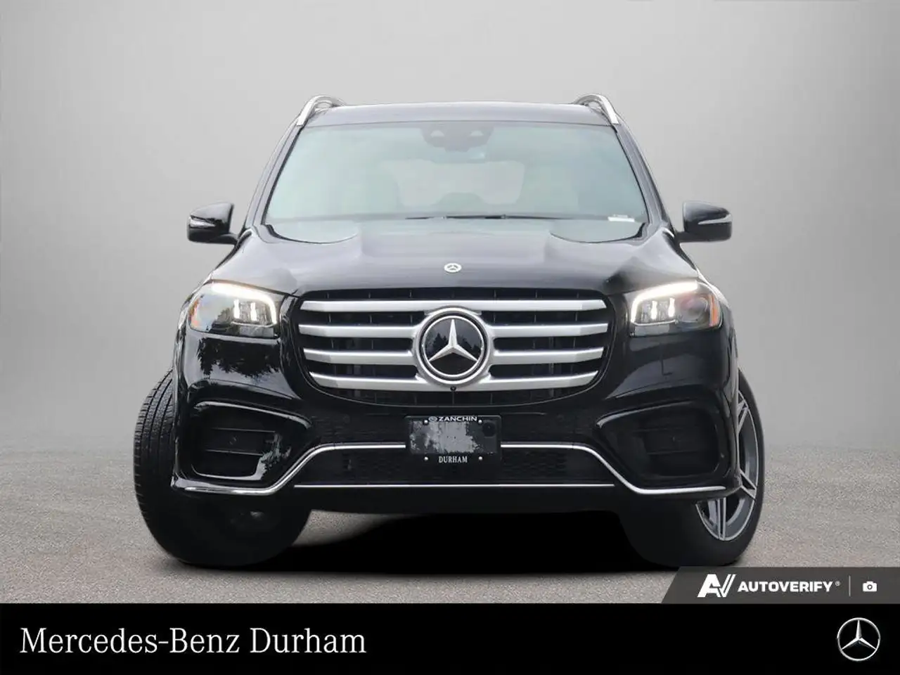 Mercedes-Benz GLS снимка Mercedes-Benz GLS