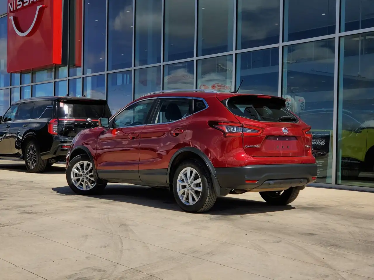 Nissan Qashqai снимка Nissan Qashqai