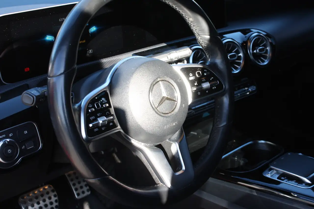 Mercedes-Benz A-Class photo Mercedes-Benz A-Class