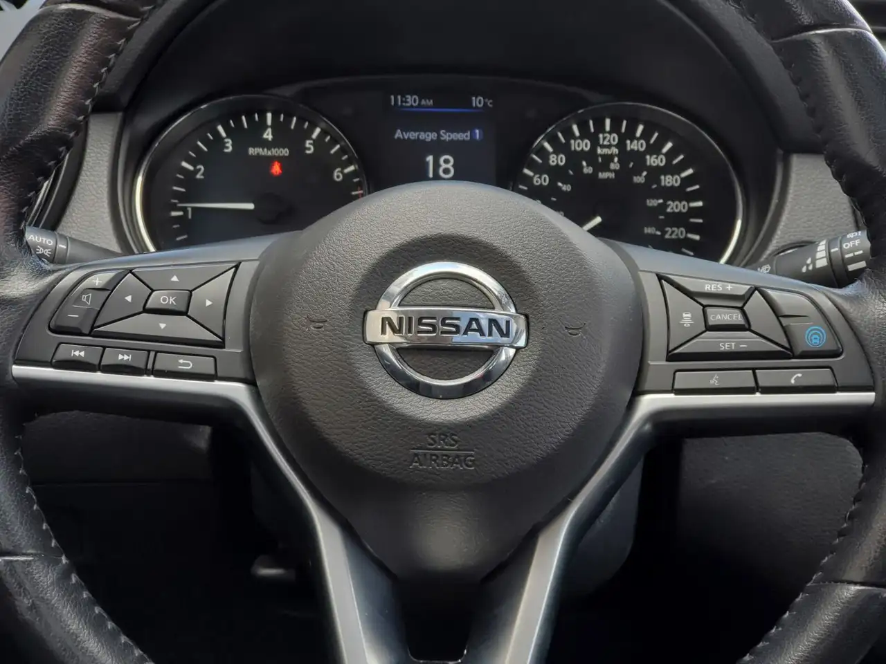 Nissan Qashqai снимка Nissan Qashqai