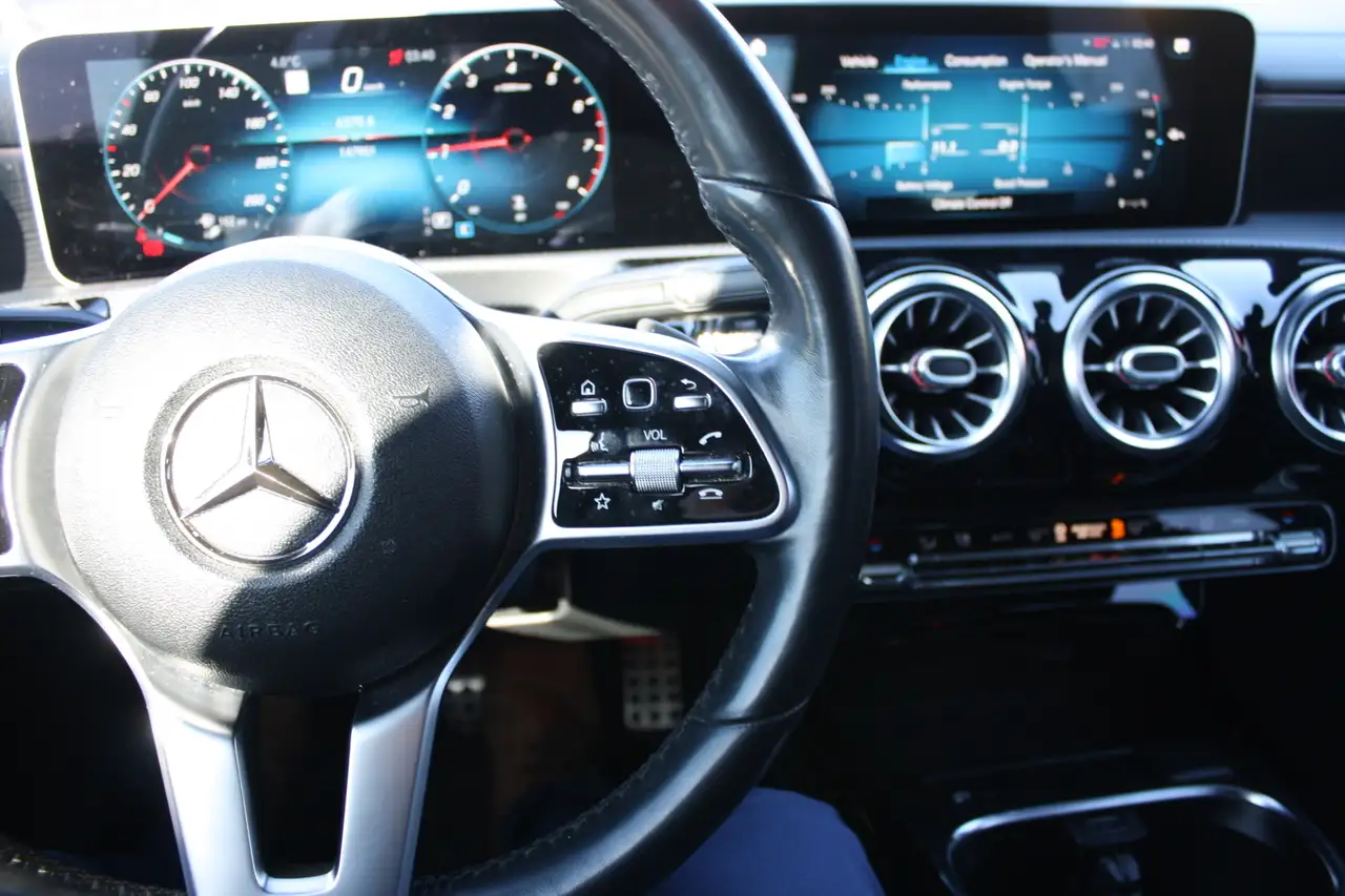 Mercedes-Benz A-Class photo Mercedes-Benz A-Class