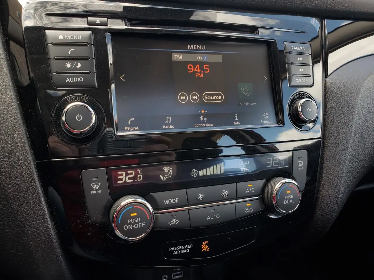 Nissan Qashqai снимка Nissan Qashqai