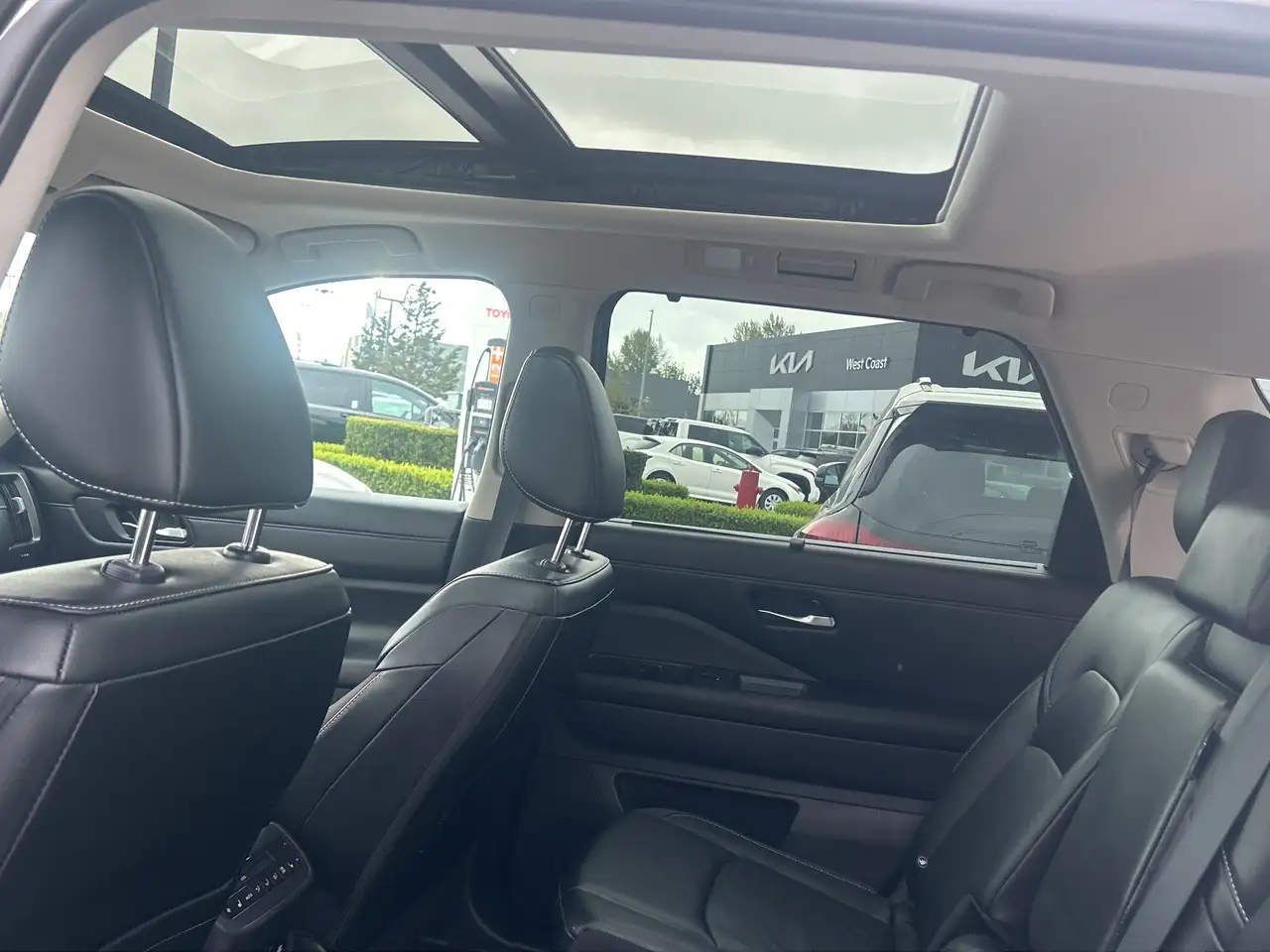 Nissan Pathfinder снимка Nissan Pathfinder