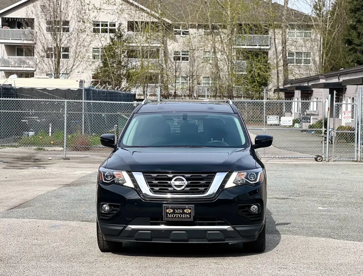 Nissan Pathfinder photo Nissan Pathfinder