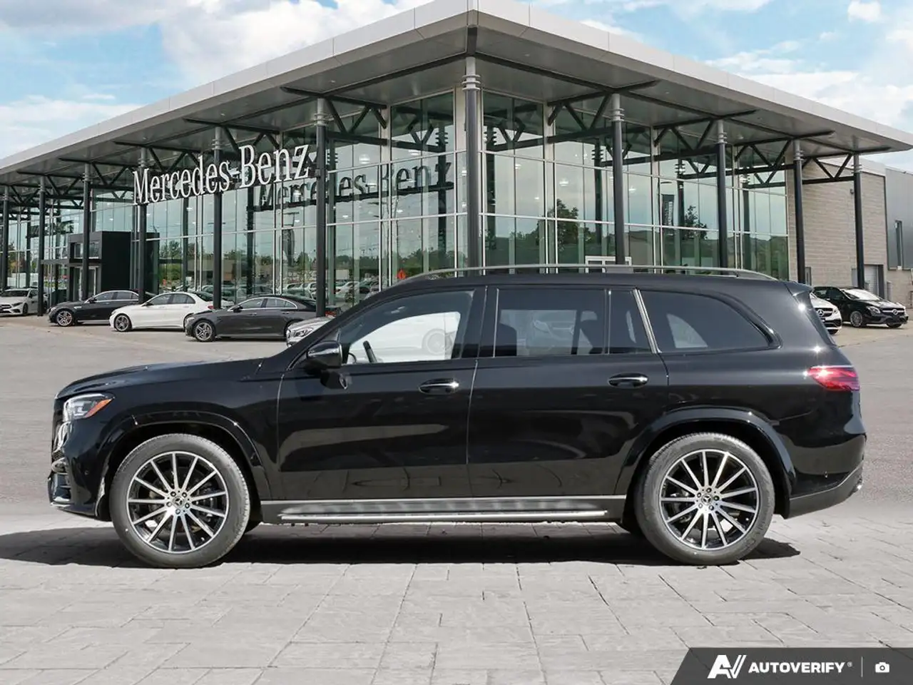 Mercedes-Benz GLS снимка Mercedes-Benz GLS