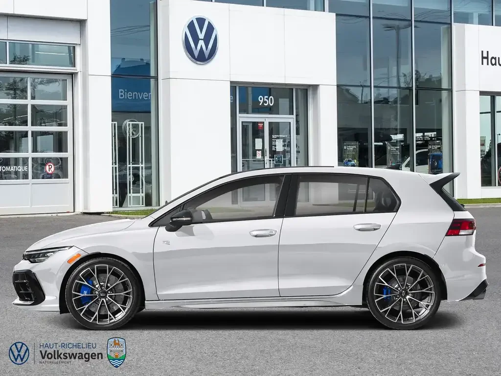 Volkswagen Golf R снимка Volkswagen Golf R