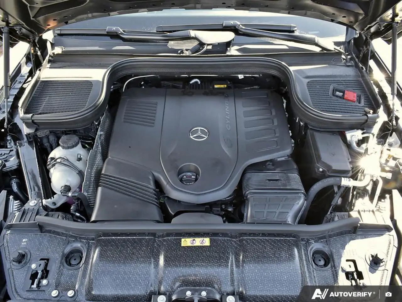 Mercedes-Benz GLS снимка Mercedes-Benz GLS