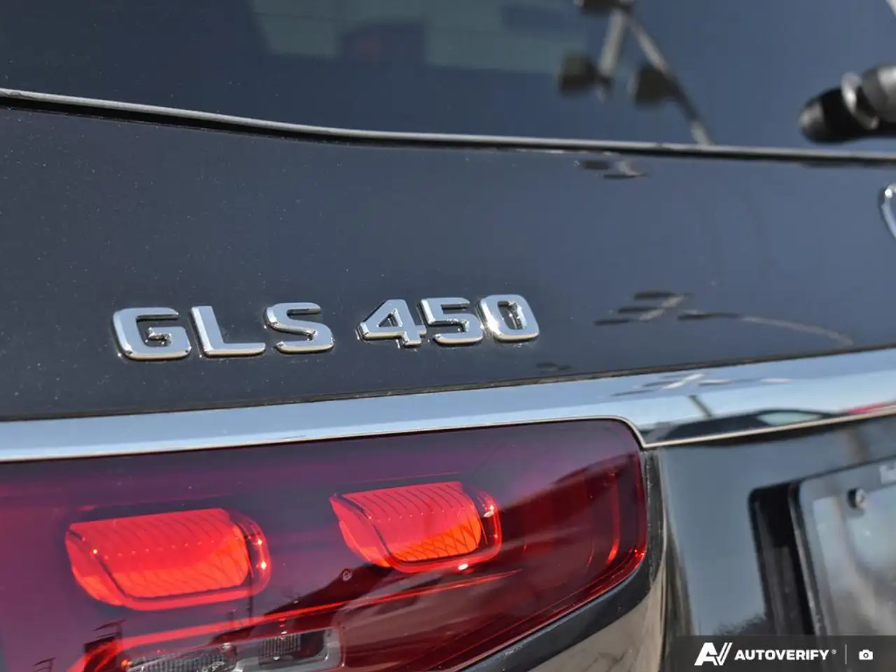 Mercedes-Benz GLS снимка Mercedes-Benz GLS