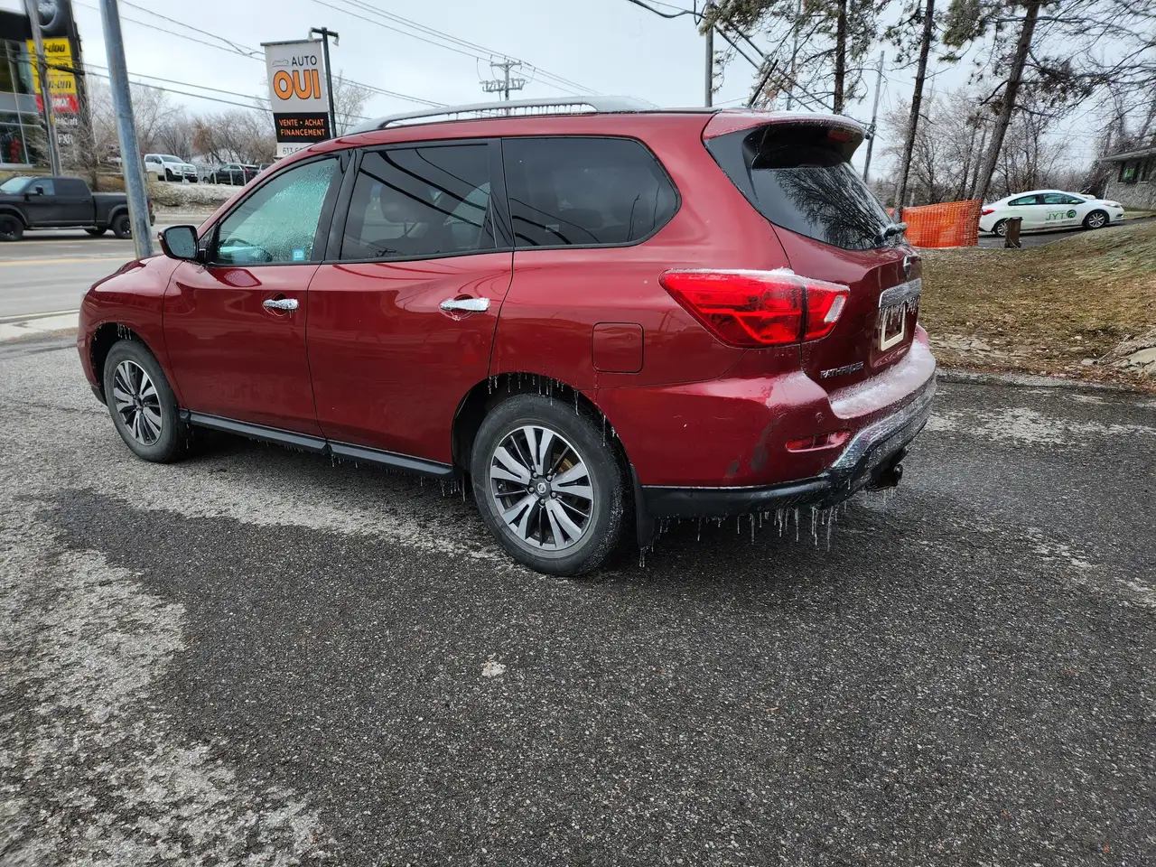 Nissan Pathfinder photo Nissan Pathfinder