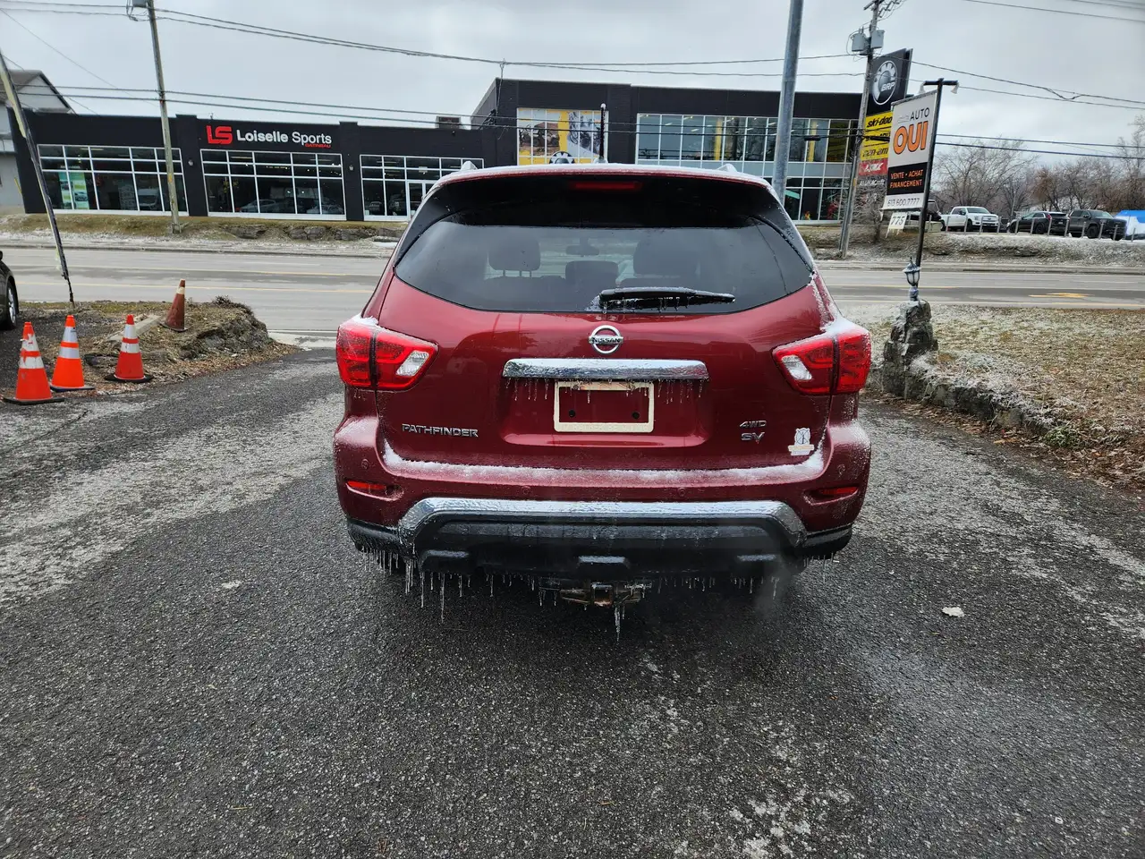 Nissan Pathfinder photo Nissan Pathfinder
