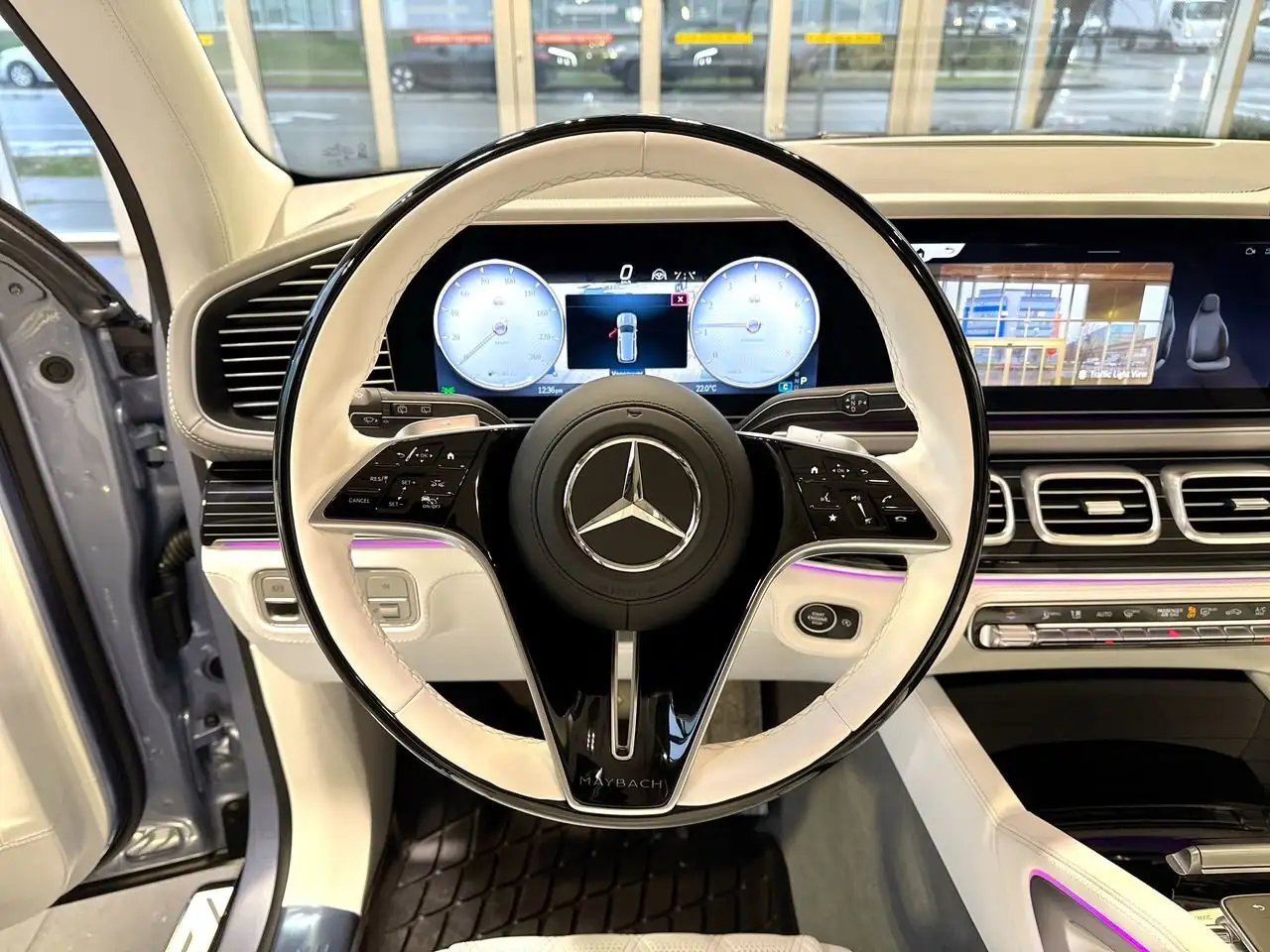 Mercedes-Benz GLS снимка Mercedes-Benz GLS