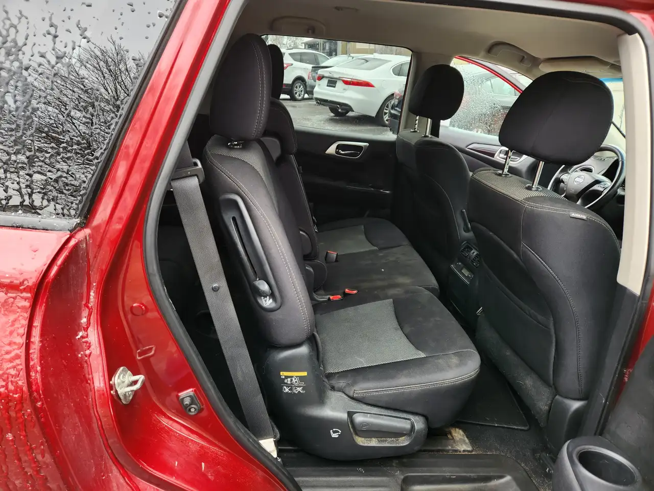 Nissan Pathfinder photo Nissan Pathfinder