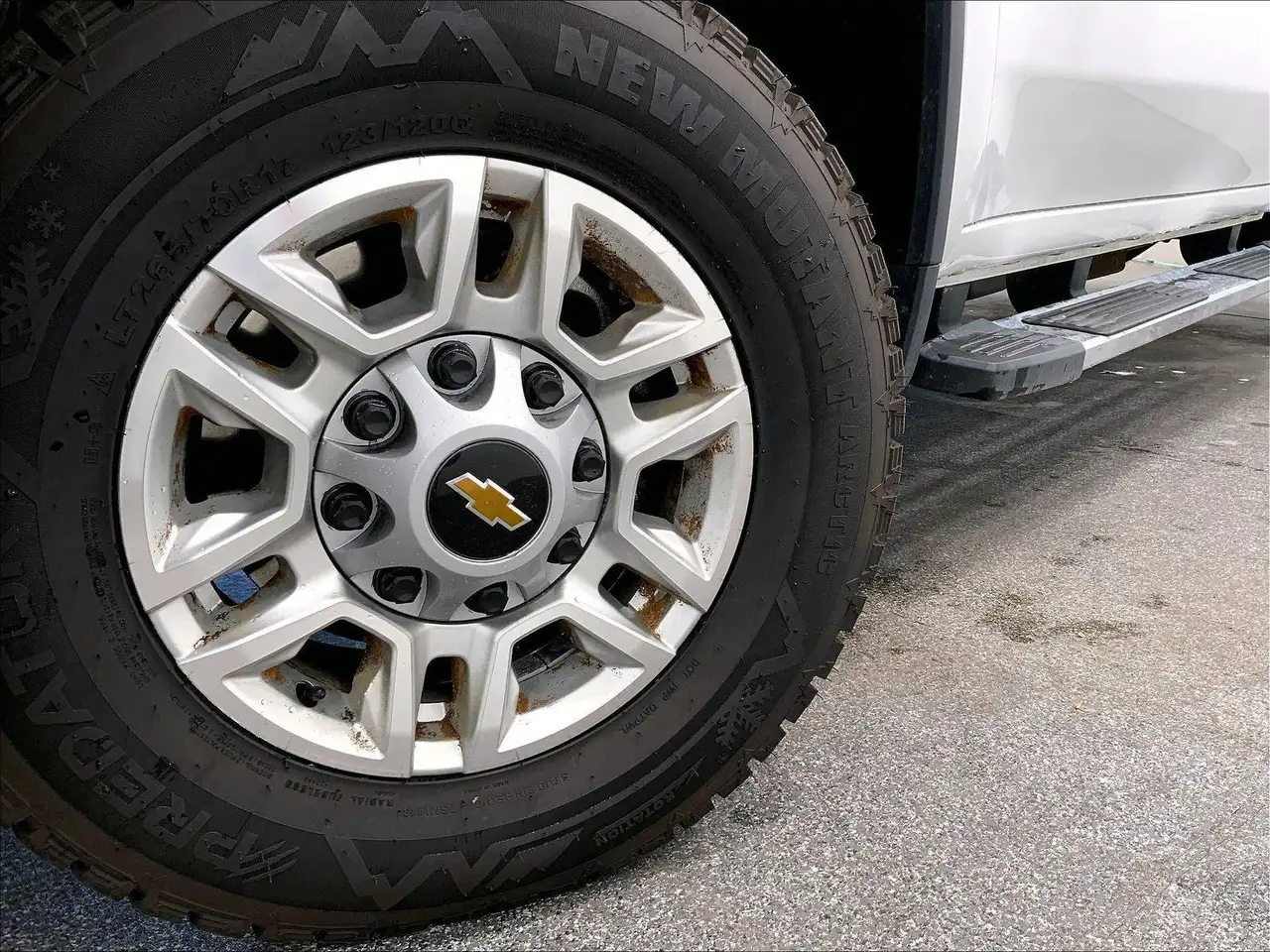 Chevrolet Silverado 2500 снимка Chevrolet Silverado 2500