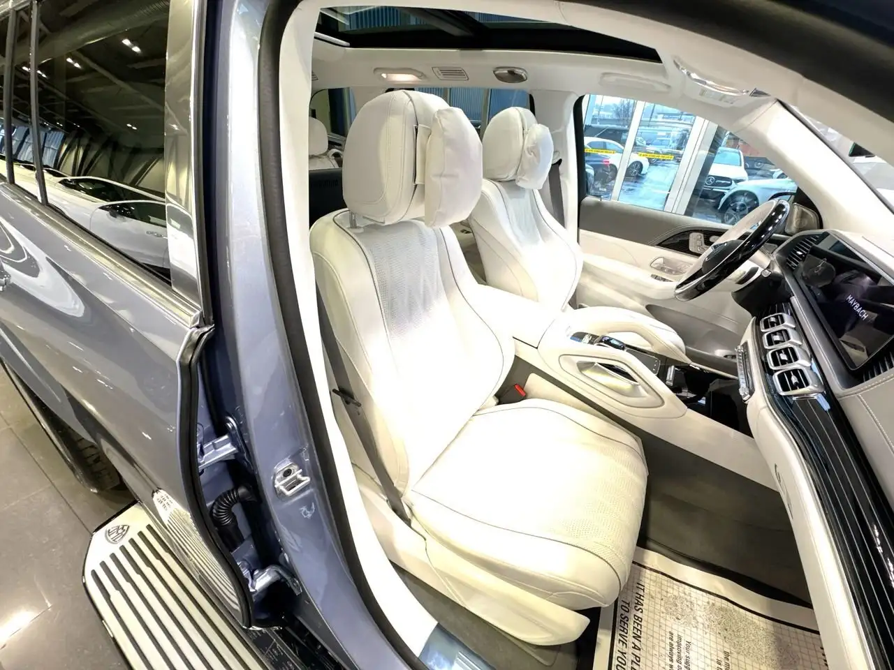 Mercedes-Benz GLS снимка Mercedes-Benz GLS