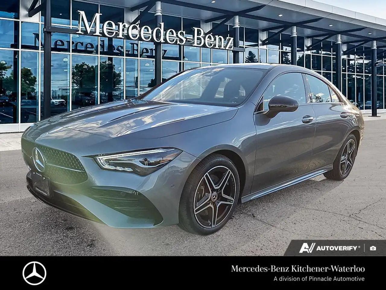 Mercedes-Benz CLA снимка Mercedes-Benz CLA