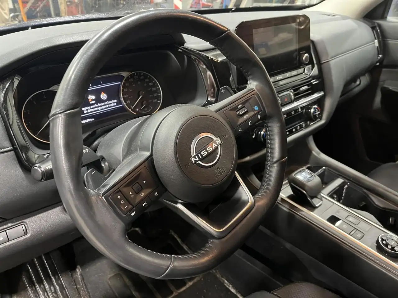 Nissan Pathfinder photo Nissan Pathfinder