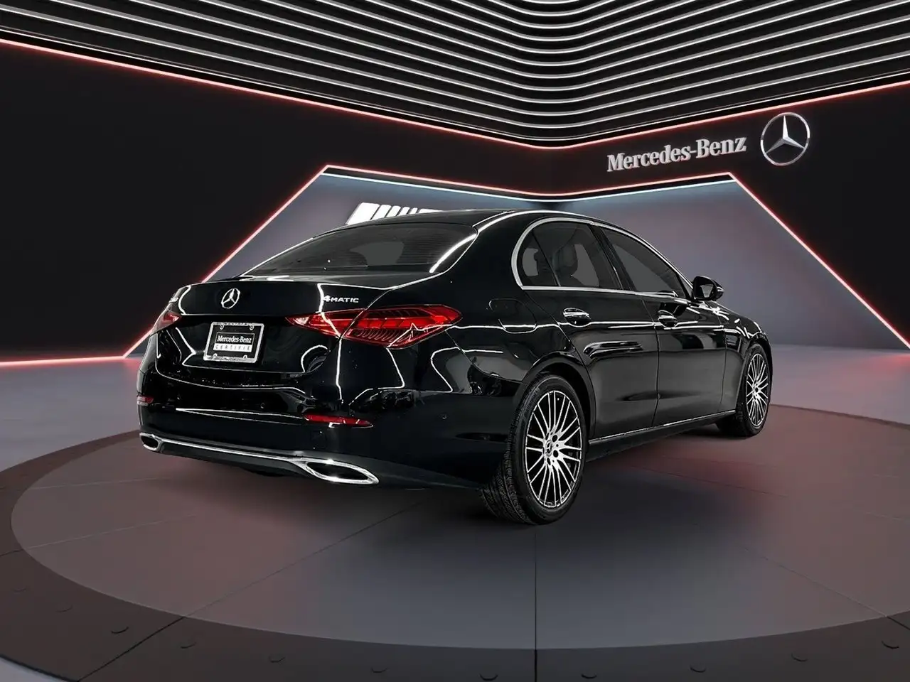 Mercedes-Benz C-Class снимка Mercedes-Benz C-Class