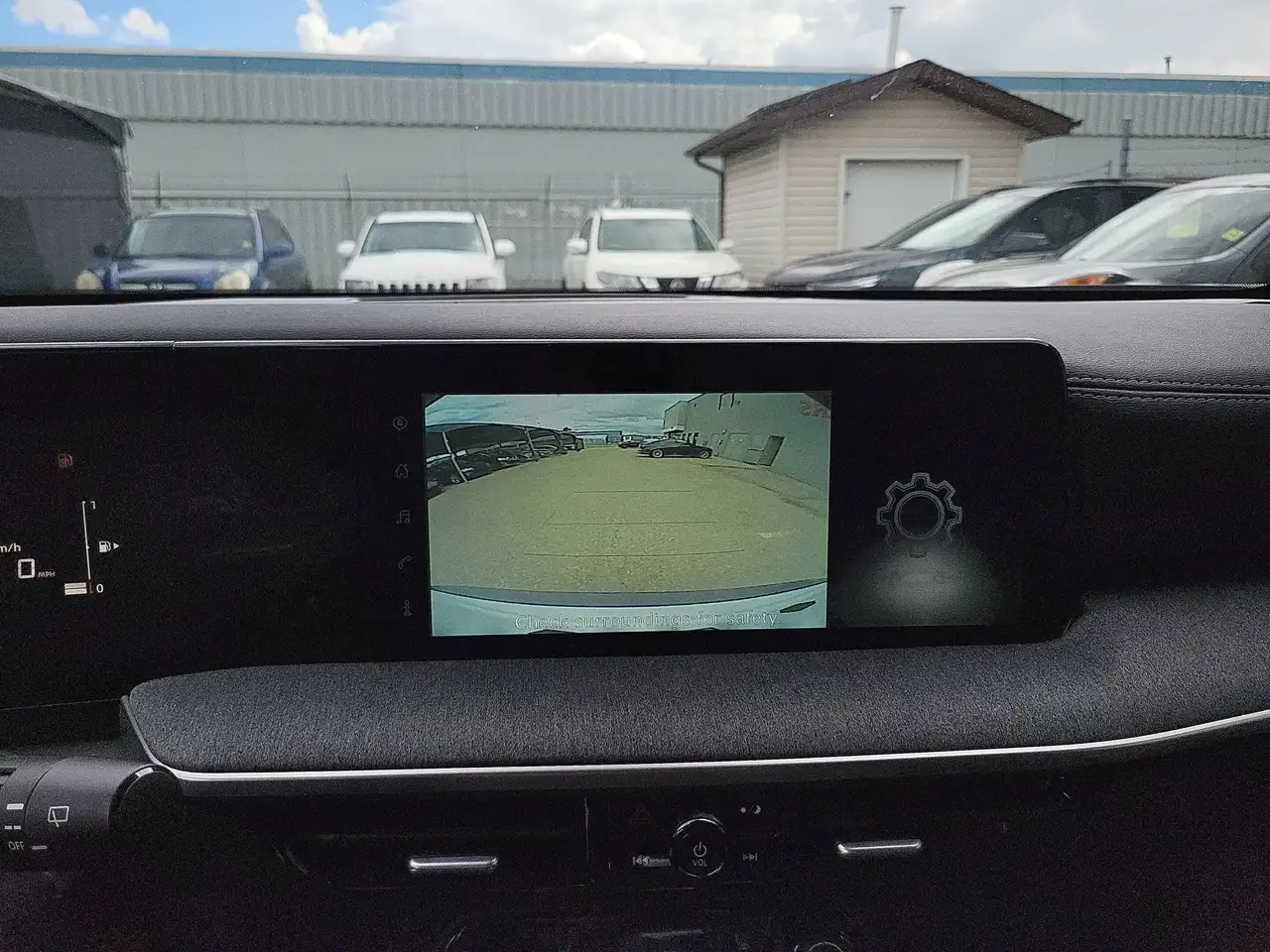 Nissan Kicks photo Nissan Kicks