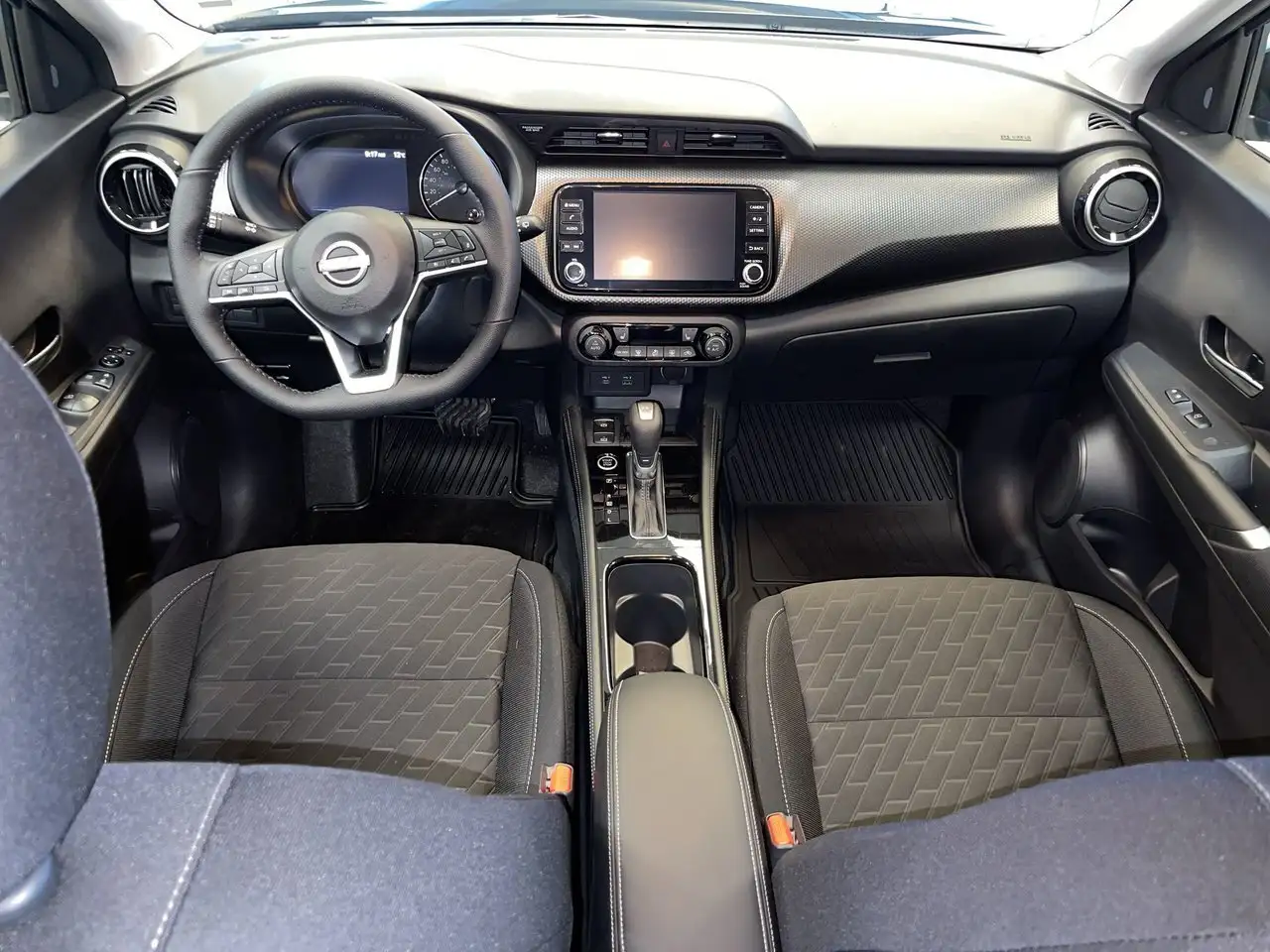 Nissan Kicks photo Nissan Kicks