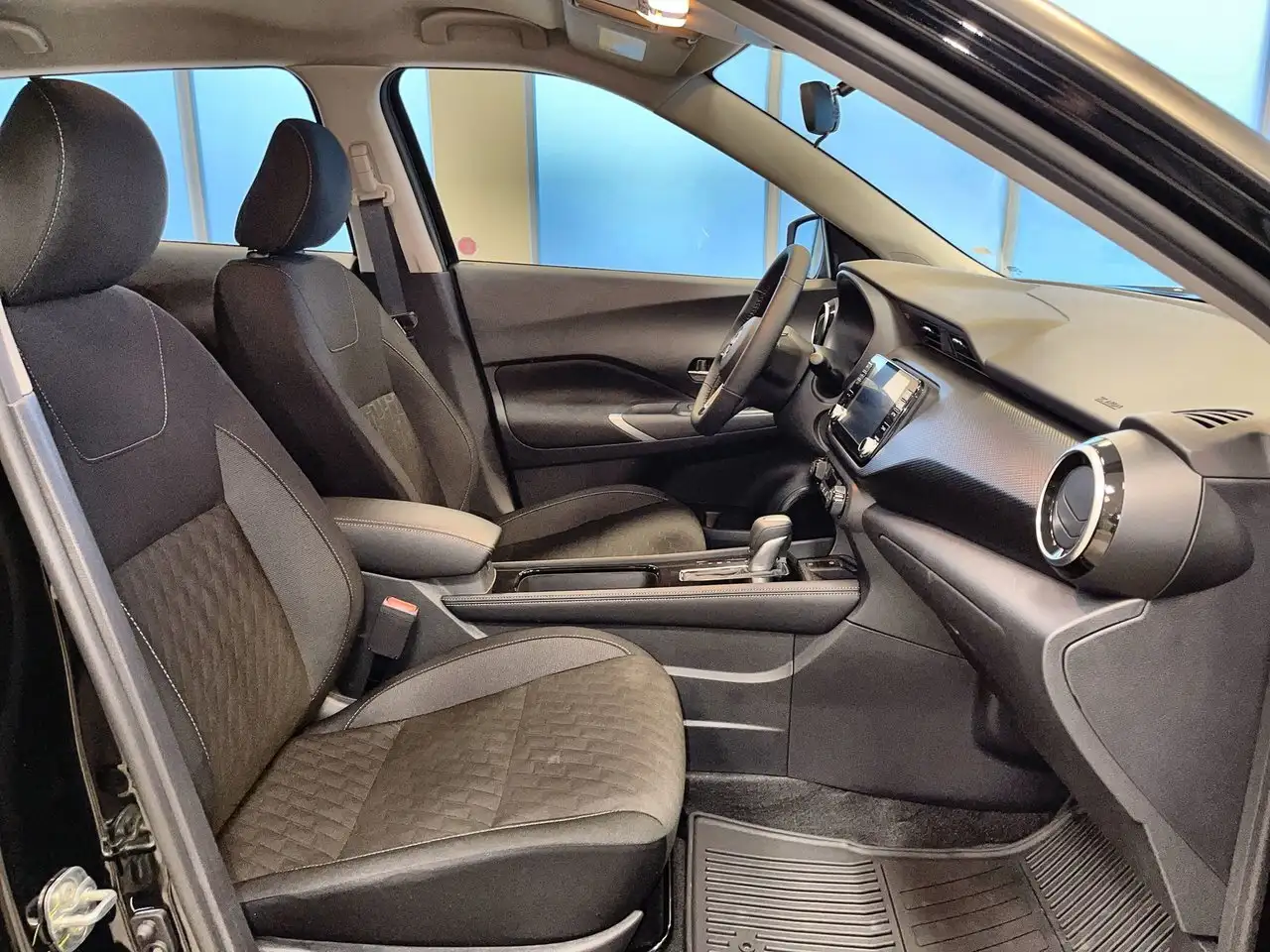 Nissan Kicks photo Nissan Kicks