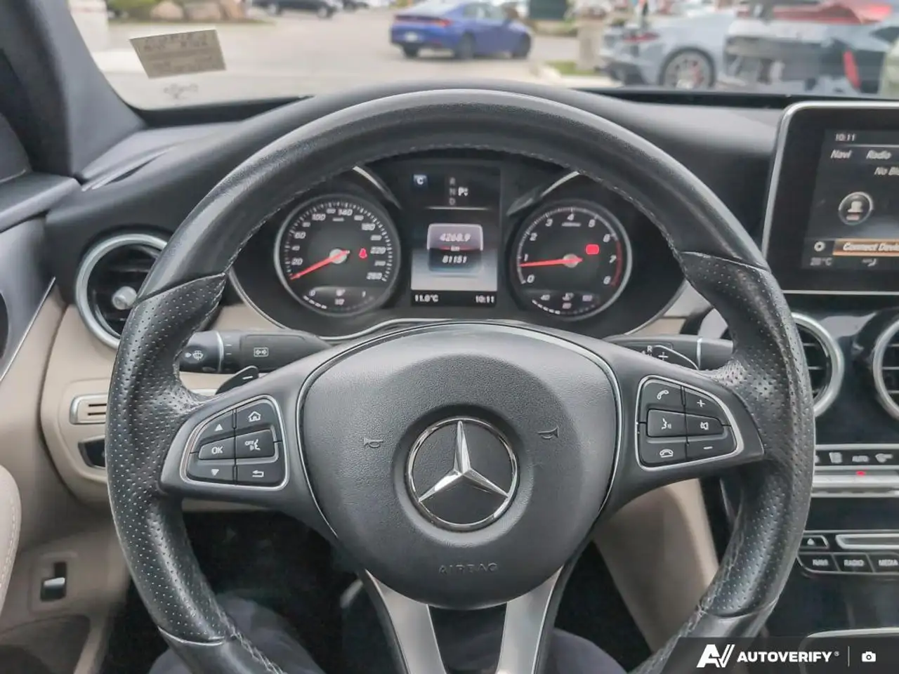 Mercedes-Benz C-Class снимка Mercedes-Benz C-Class